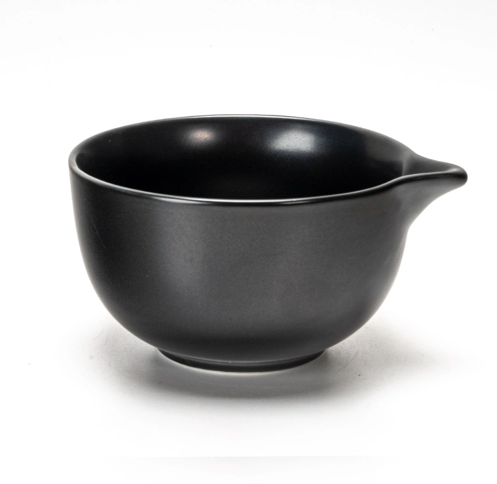 Katakuchi Matcha Bowl (Chawan) - Matte Black